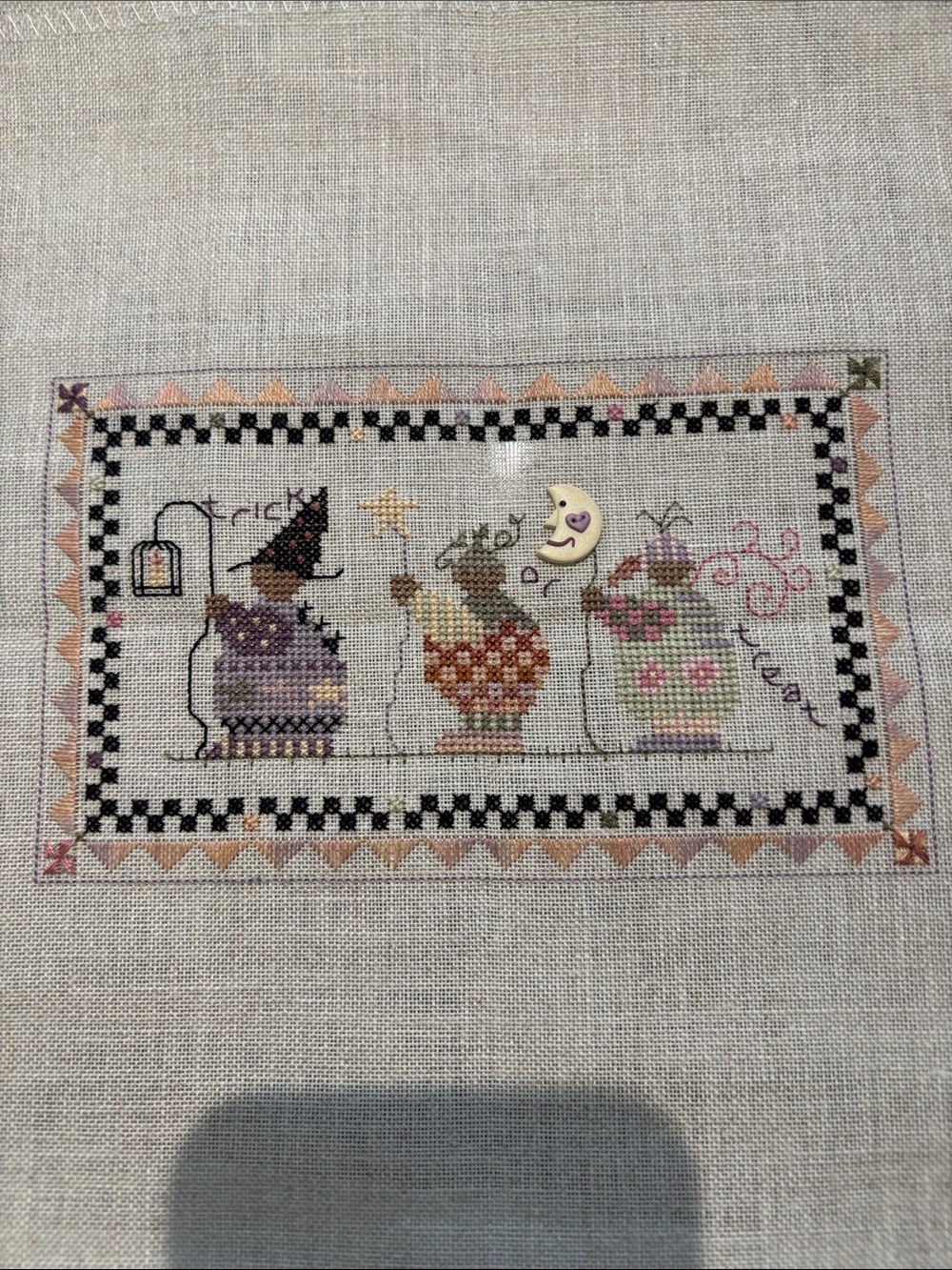 Mini cross stitch of linen